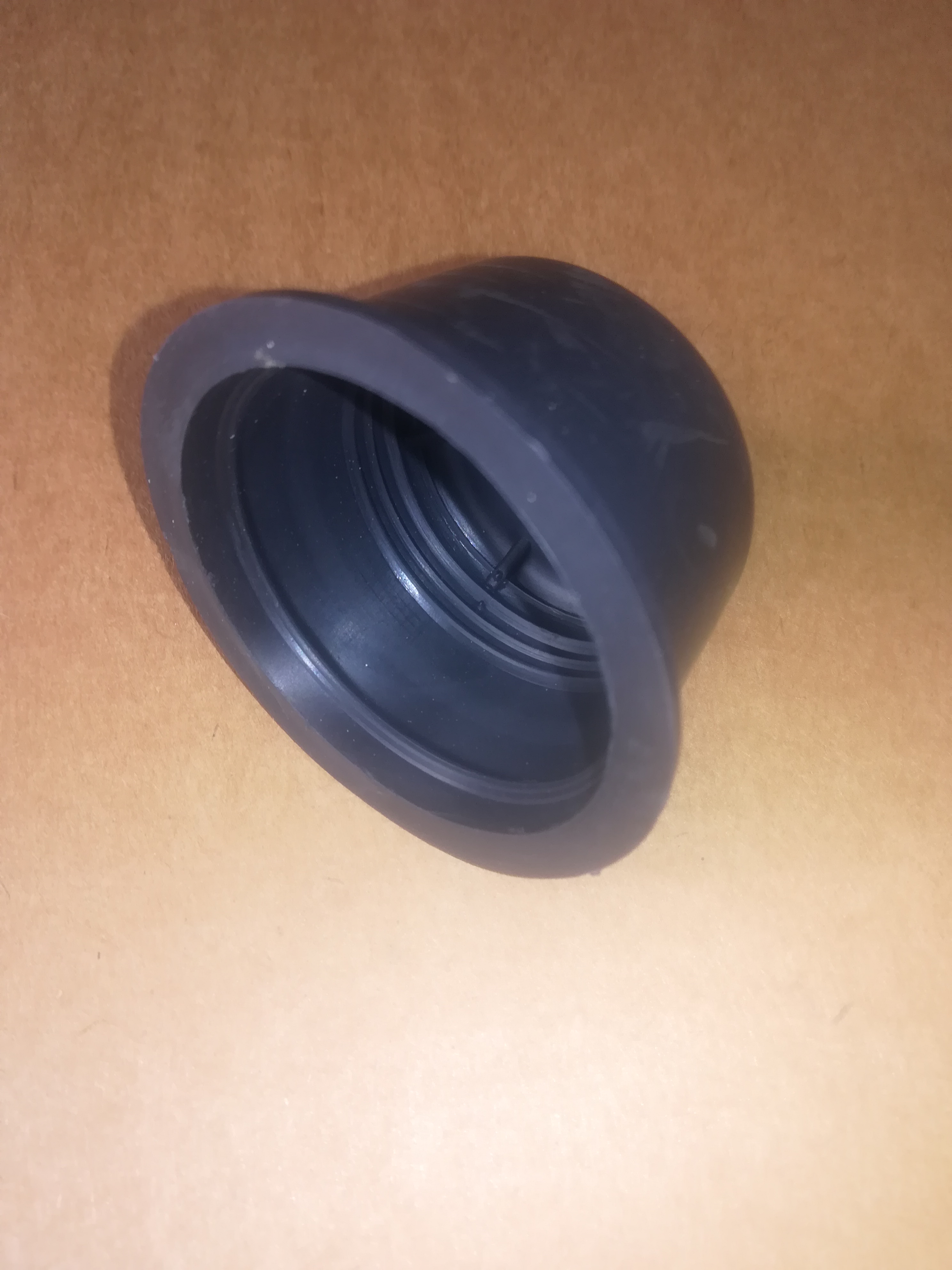 Product image: LAND ROVER SERIES 3 HUB CAP UK MADE 