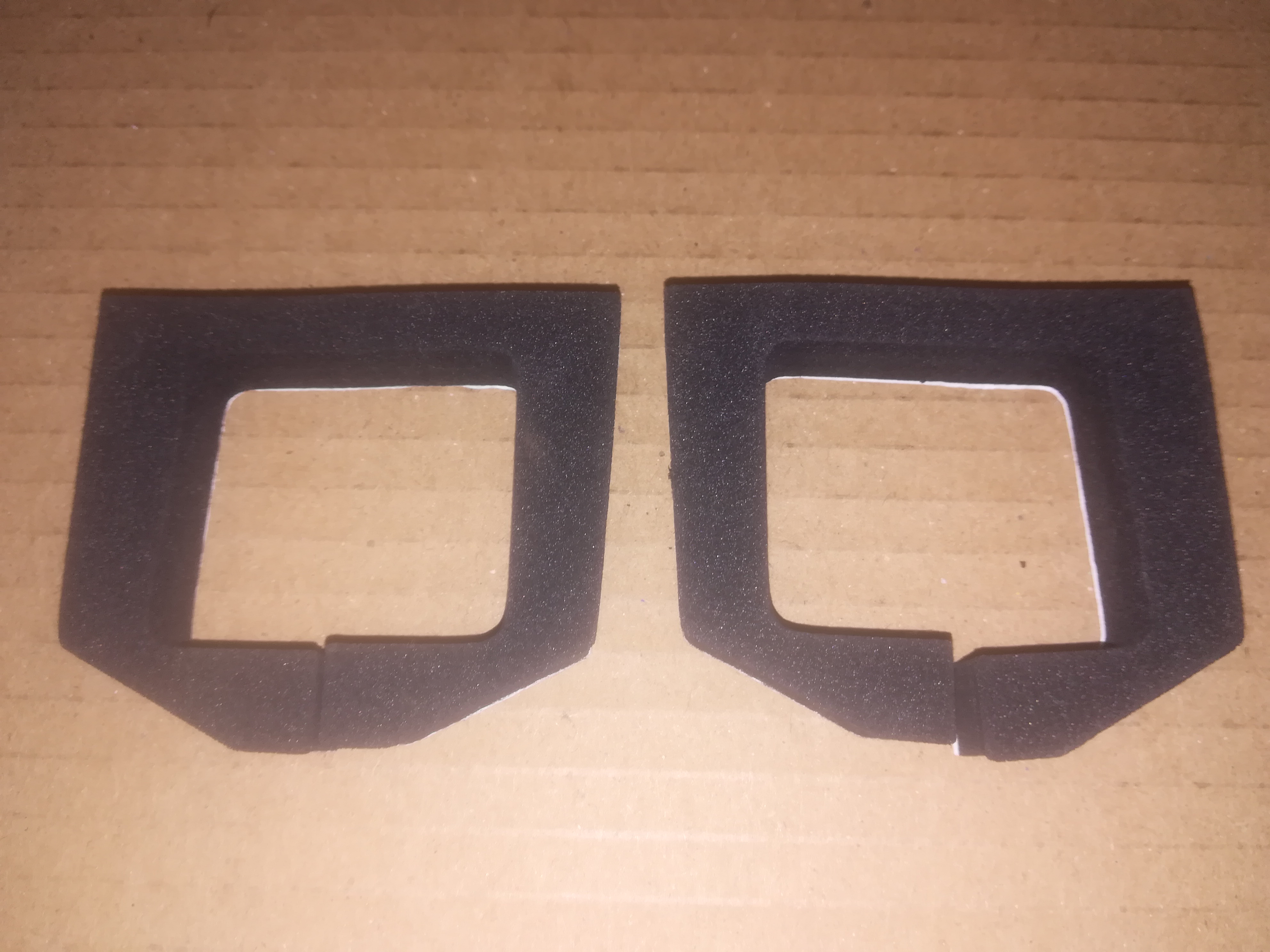 Product image: RANGE ROVER CLASSIC 4 DOOR CHECK STRAP GASKET 