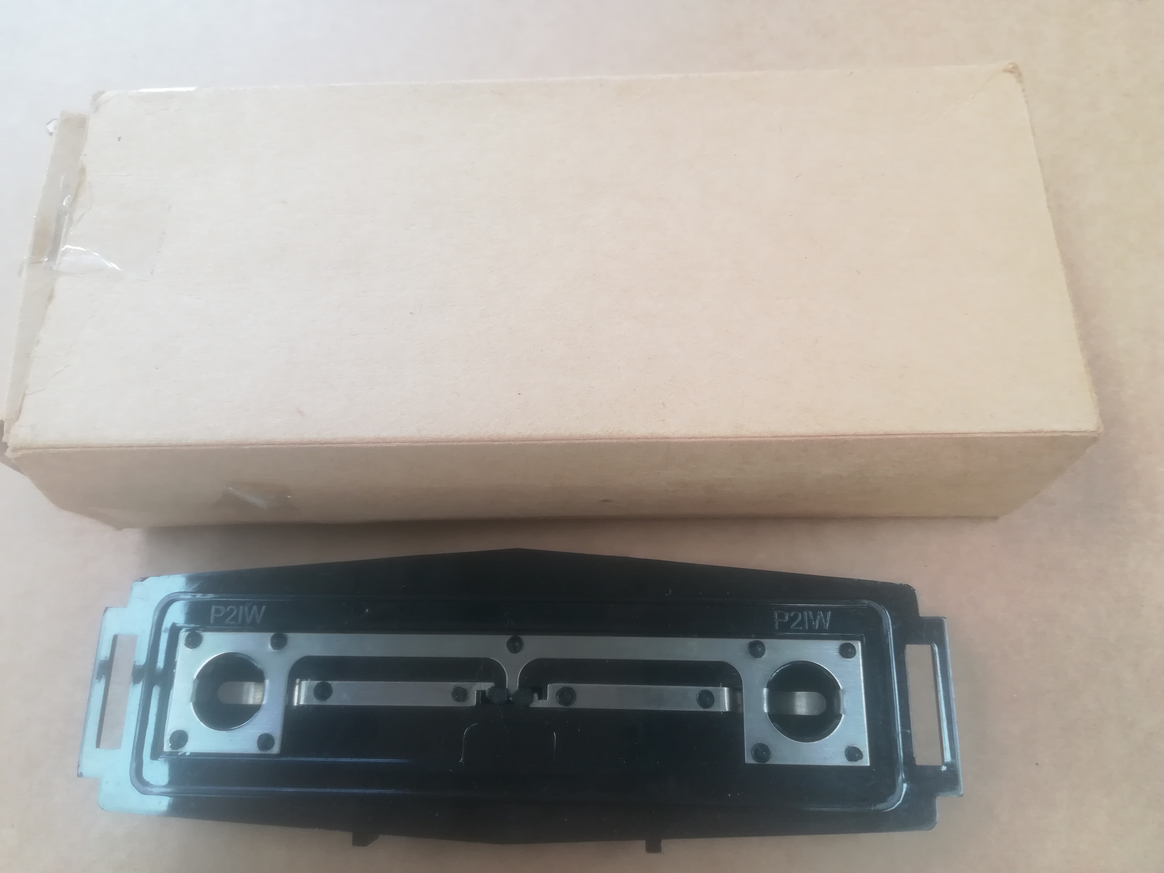Product image: LAND ROVER DISCOVERY 2 REAR BUMPER LAMP BULD HOLDER