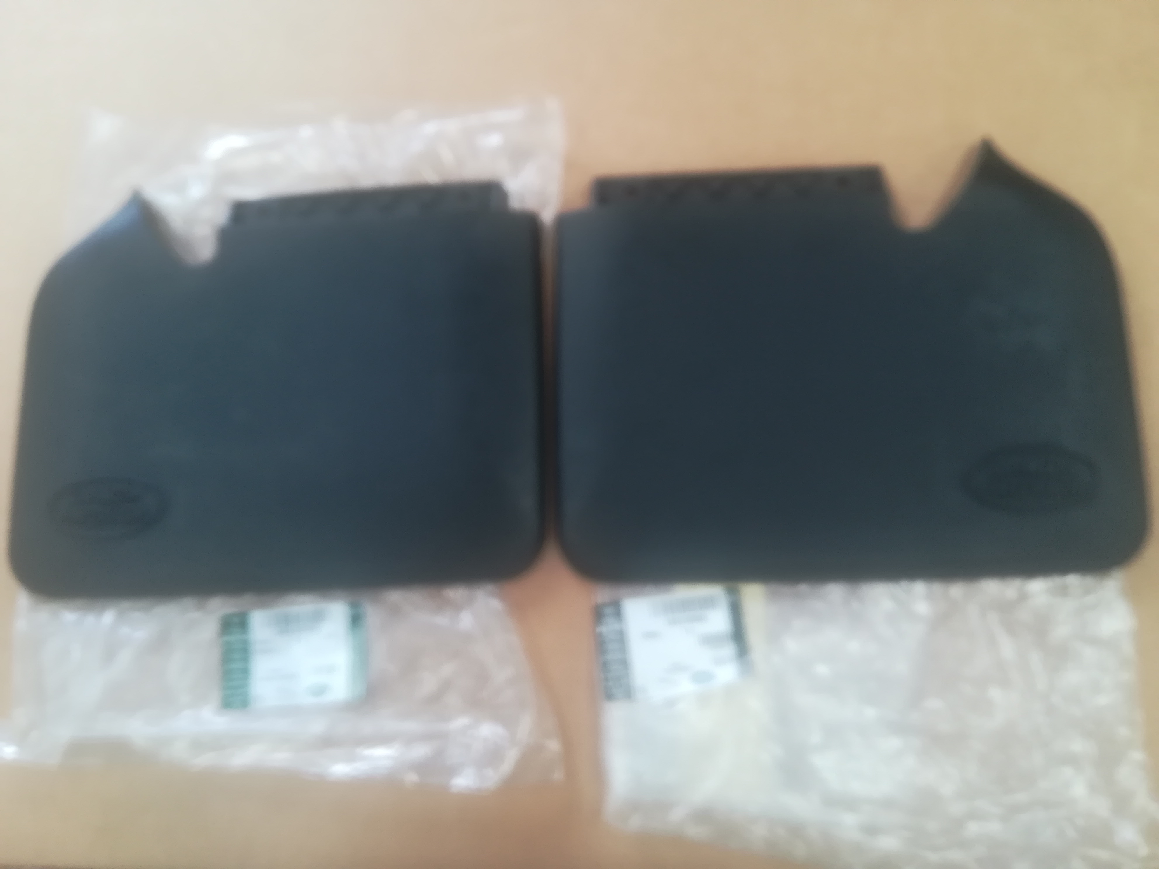 Product image: LAND ROVER DISCOVERY 2 FRONT AND REAR GENUINE MUDFLAPS