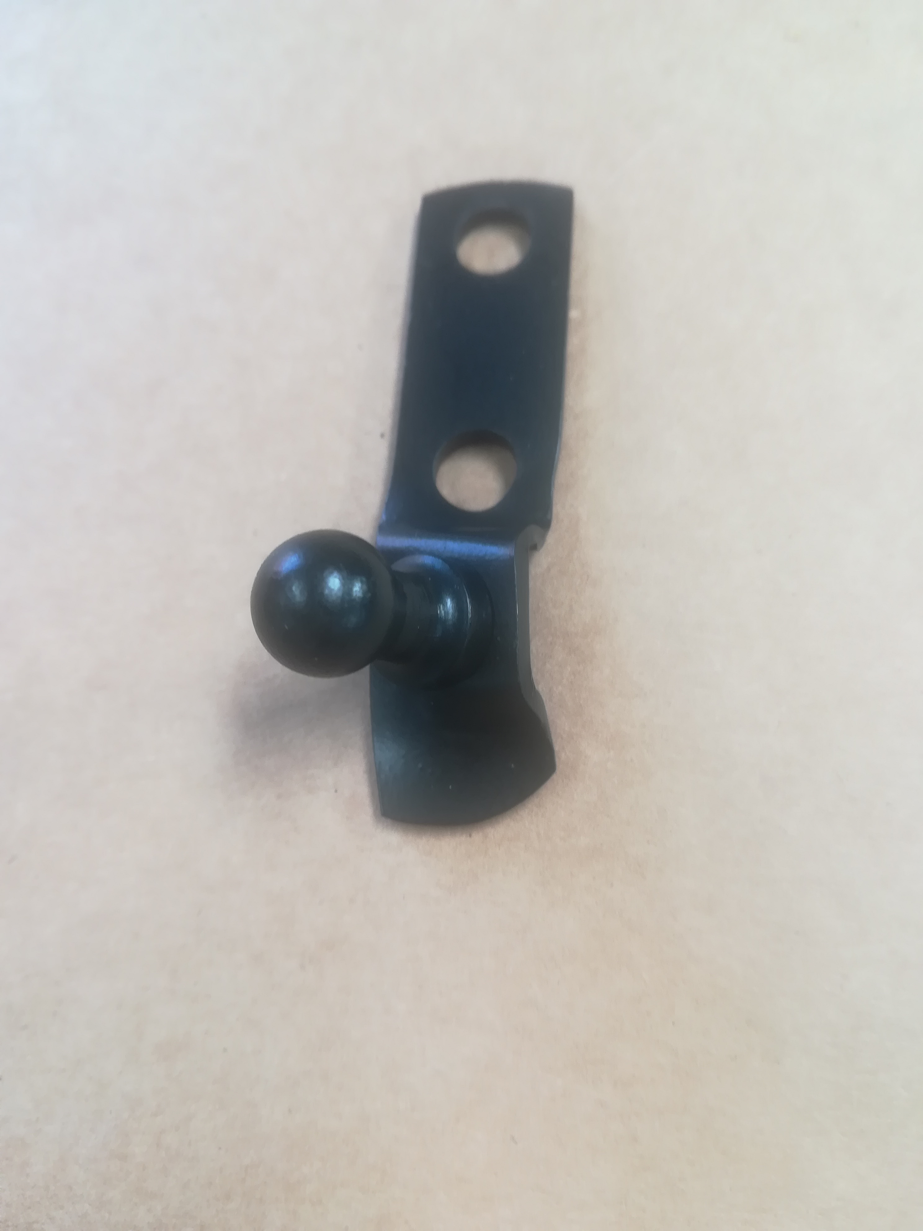 Product image: RANGE ROVER CLASSIC UPPER TAILGATE GAS STRUTS BRACKET RH O . E . M