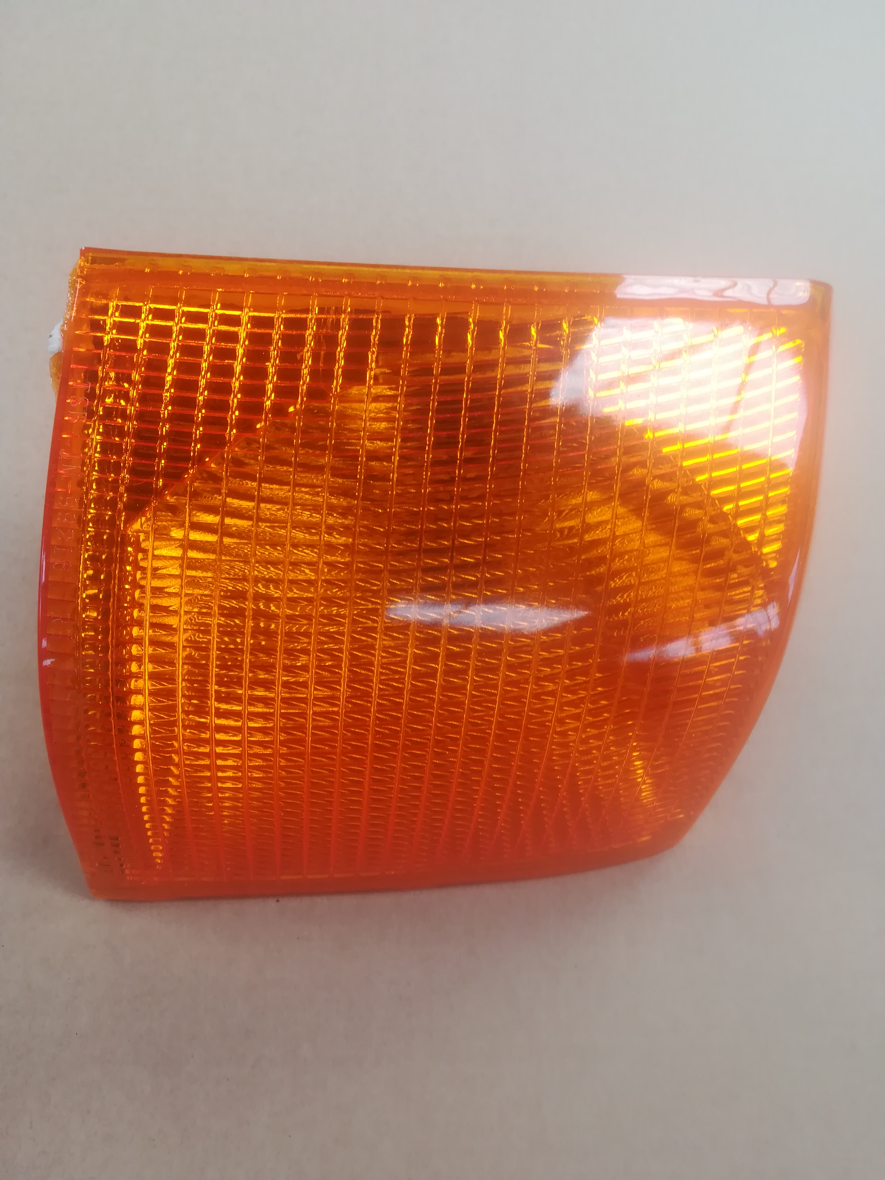 Product image: RANGE ROVER P38 FRONT R/H INDICATOR LAMP AMBER